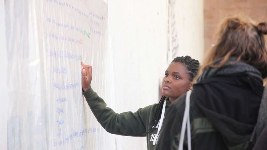 Ideiak partekatu zituzten.