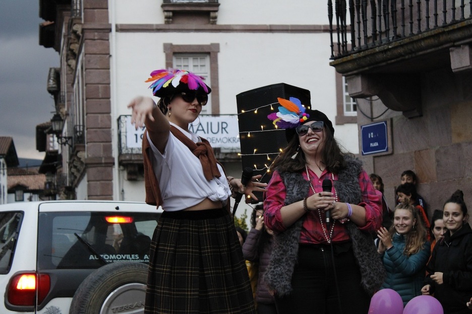 Elizondoko kaleak animatu dituzte.