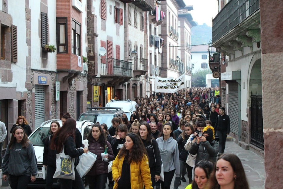 Manifestazioak ere bai.