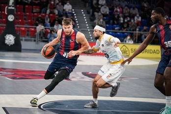 Obradoiroren aurka erakutsitako abiadura Euroligan ere erakutsi behar du orain Baskoniak. (Endika PORTILLO / FOKU)