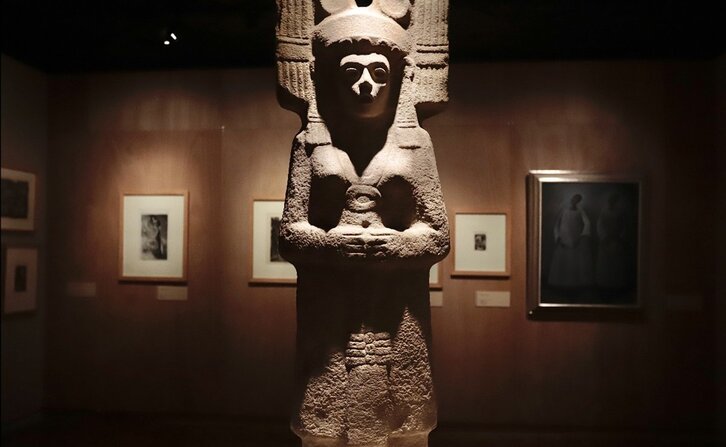 Estatua original de la joven de Amajac, en el Museo Nacional de Arqueología de México. (SECRETARIA DE CULTURA)