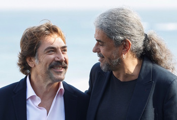Javier Bardem y León de Aranoa, presentando su cinta en Donostia. (NAIZ)