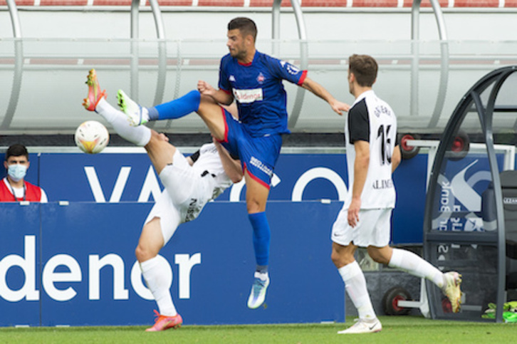 El Amorebieta debe reencontrarse con la victoria para salir de la parte de abajo. (Monika DEL VALLE/FOKU)