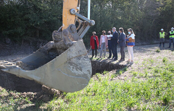 Chivite acudió la semana pasada a dar inicio a las obras del ramal del Ega, que acomete Aguas de Navarra. (GOBIERNO DE NAFARROA)