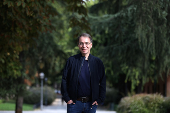 David Safier, autor de ‘Miss Merkel. El caso de la canciller jubilada’. (J. DANAE / FOKU)