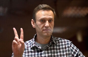 Alexei Navalni, durante una comparecencia en un tribunal de Moscú. (Kirill KUDRYAVTSEV/AFP)