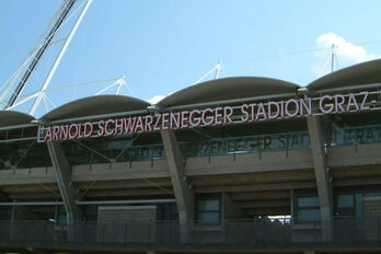 El estadio de Sturm Graz adoptó el nombre de Arnold Schwarzenegger en 1999.