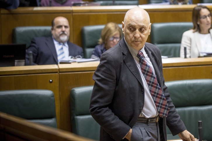 Rodolfo Ares, en una sesión del Parlamento de Gasteiz. (Jaizki FONTANEDA/FOKU)