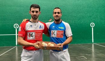 Jokin Altuna eta Oinatz Bengoetxea gaurko material aukeraketan. (BAIKOPILOTA.EUS)