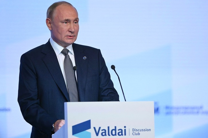 Putin durante su intervención, este jueves, en el club de debates Valdai, en la ciudad rusa de Sochi. (Maksim BLINOV/SPUTNIK-AFP)