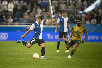 La ansiedad por ganar no puede llevar al desorden, como ocurrió frente al Betis. (Jaizki FONTANEDA/FOKU)