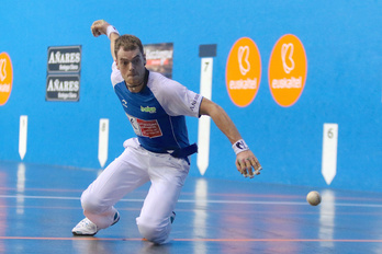 Unai Laso se ha impuesto con solvencia en el frontón azul de Zalla. (Óscar MATXIN EDESA/FOKU)