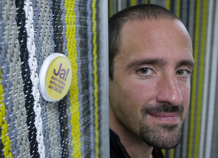 Kalle Kunkel, erreferenduma eginarazi eta irabazi duen “Deutsche Wohnen & Co. enteignen” (Deutsche Wohnen eta konpainia desjabetu) ekimenaren bozeramaile taldeko kidea. (Jon URBE/FOKU)