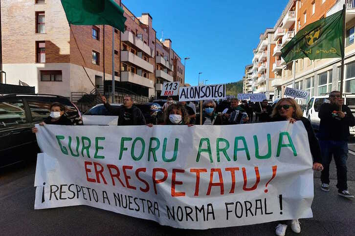 Usansolotarrak UH-k desanexioaren alde deitutako manifestazioa, artxiboko irudi batean. (USANSOLO HERRIA)