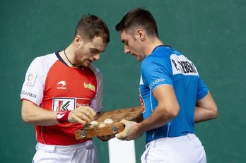 Konforme geratu dira Laso eta Etxeberria larunbaterako material aukeraketan. (Iñigo URIZ / FOKU)