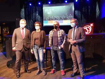 ‘Beste bat berritzen’ deialdia aurkeztu du Lakuak. (IREKIA)