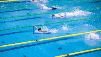 Para poder generar el modelo de conteo de bañistas se ha llevado a cabo el etiquetaje de las imágenes. (Tekniker)