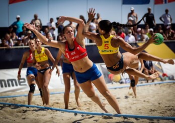 Norvegiako jokalariek prakekin jokatu zuten Europako txapelketa. (IHF)