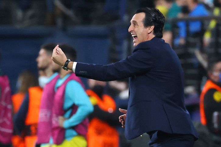 Unai Emery dirige al Villarreal en el encuentro de Champions de este martes. (José JORDÁN/AFP)