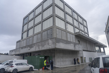 En las obras de la nueva lonja de Ondarroa el TVCP detectó dos tipos de «deficiencias». (Andoni CANELLADA/FOKU)