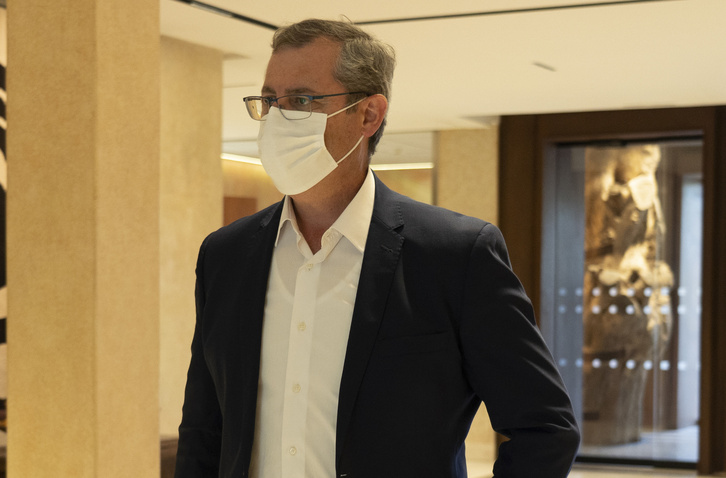 Olano, en una reunión del LABI. (Raul BOGAJO | FOKU)