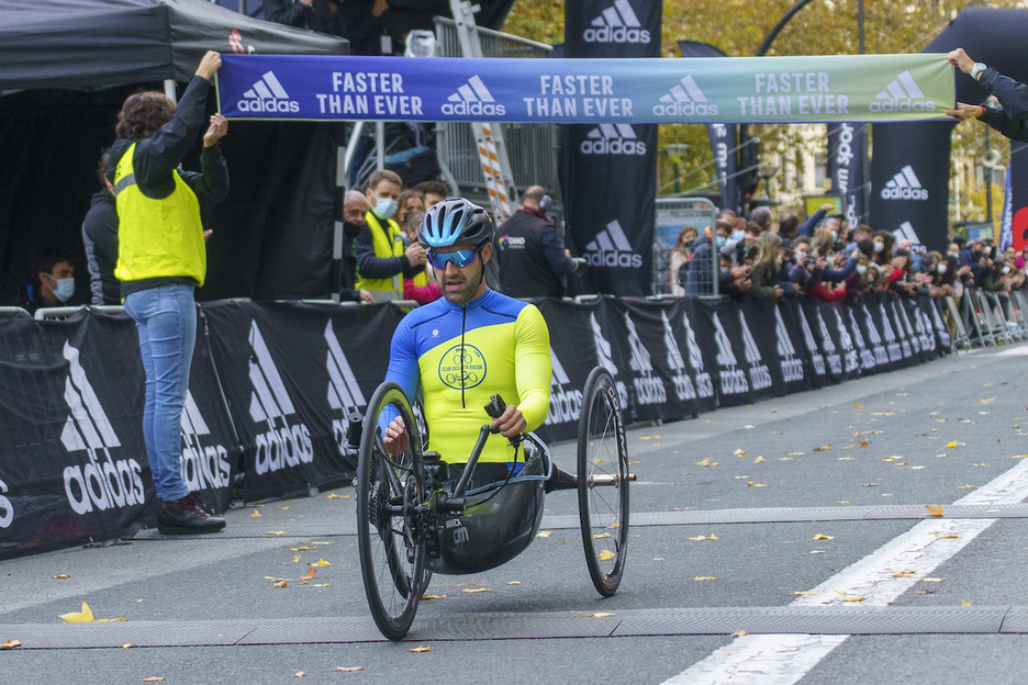Ivan Manoel Monterok irabazi zuen gurpildun aulkiko lasterketa. (Gorka RUBIO/FOKU)