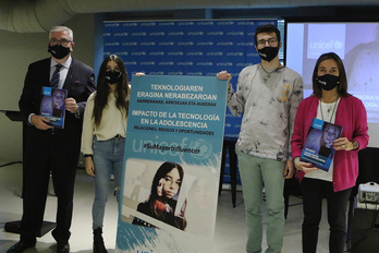 Unicef presenta un informe sobre el impacto de la tecnología en la adolescencia. (Oskar MATXIN/GOKU)