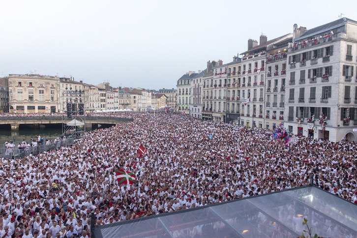 24 de julio de 2019. Apertura de las últimas fiestas de Baiona antes de que la pandemia obligara a suspender las siguientes dos ediciones. (Guillaume FAUVEAU) 