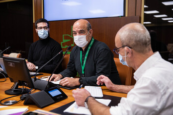 Koldo Tellitu Ikastolen Elkarteko lehendakaria Gasteizko Legebiltzarrean. (GASTEIZKO LEGEBILTZARRA)