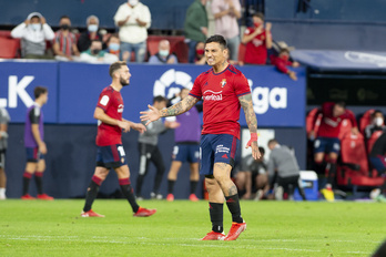 Chimy Ávila se lamenta de una ocasión fallada en un partido de esta temporada. (Iñigo URIZ/FOKU)