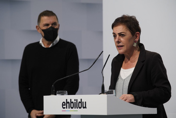 Arnaldo Otegi y Mertxe Aizpurua han explicado el acuerdo alcanzado con el Gobierno español. (Gorka RUBIO/FOKU)