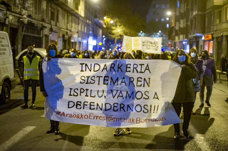 Foto de archivo de una manifestación contra la violencia machista en Gasteiz. (Jaizki FONTANEDA/FOKU)