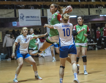 Euskal Selekzioa bikain aritu da Finaldiaren aurka Leioan jokatutako partidan. (Marisol RAMIREZ/FOKU)