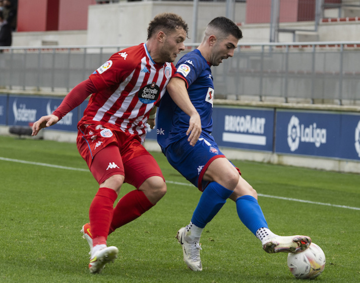 Amorebietak azken jardunaldiotako jokoa hobetu beharko du garaipena eskuratu ahal izateko. (Monika Del Valle/Foku)