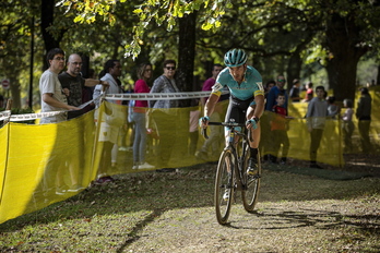 Gorka Izagirre ha logrado su primera victora en su segunda prueba de ciclocross. (Aritz LOIOLA/FOKU)