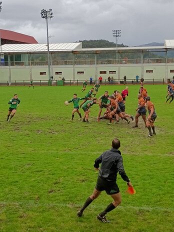 Gernika no ha podido con Les Abelles y continúa en lo más bajo de la clasificación. (@GernikaRT)