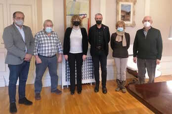 Foroko ordezkariak eta Nafar Gobernukoak, asteazken honetako bileran. (Foro Sozial Iraunkorra)