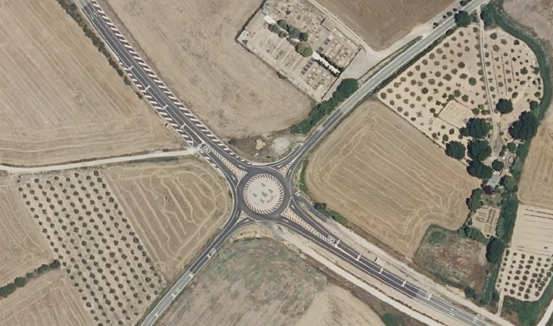 Ortofoto de la nueva rotonda construida este año en la variante de Allo. (NAVARRA.ES)