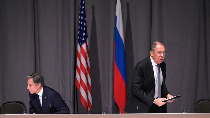  Los jefes de la diplomacia de EEUU, Antony Blinken, y de Rusia, Serguei Lavrov. (JONATHAN NACKSTRAND-AFP) 