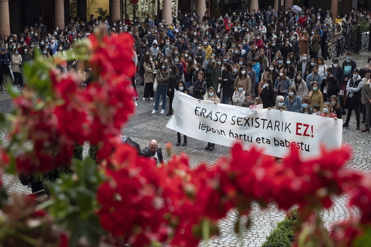 Imagen de archivo de una concentración contra las agresiones sexuales. (Jon URBE/FOKU)