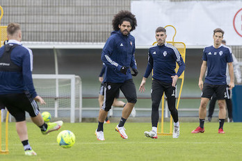 Aridane podría regesar al eje de la zaga rojilla frente al Levante. (OSASUNA)
