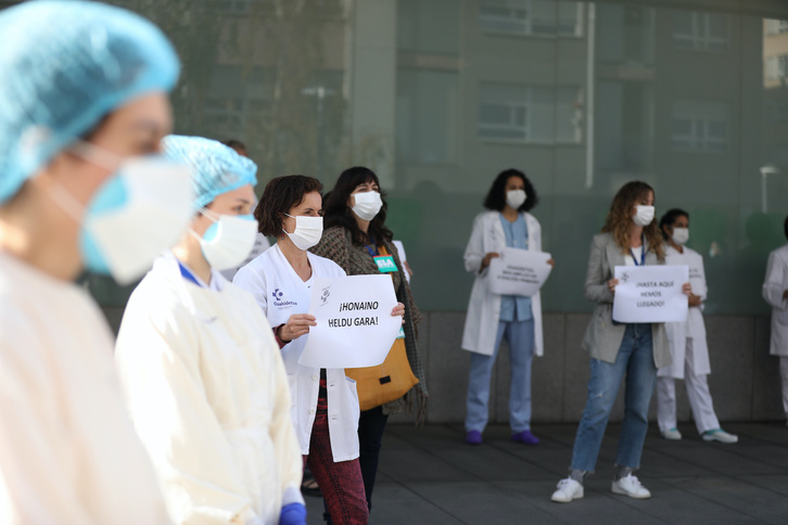 Imagen de archivo de una protesta sindical en un centro de salud de Gasteiz. (Endika PORTILLO/FOKU)