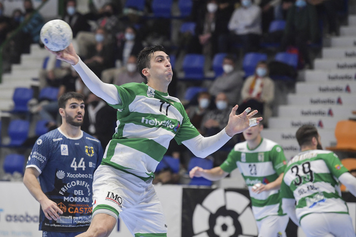 Nicolas Bonanno (en la imagen, en el duelo frente al Cangas) ha marcado un gol. (Idoia ZABALETA/FOKU)