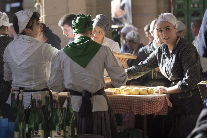 21 de diciembre de 2019, último día en que hubo Santo Tomás en Donostia. (Juan Carlos RUIZ | FOKU)