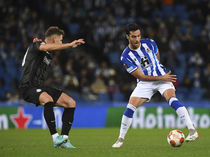 Mikel Merino, en el partido contra el Sturm Graz en Anoeta. (Jon URBE/FOKU)