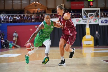 Foto de archivo de Tanaya Atkinson, la más entonada de Kutxabank Araski en Zaragoza. (Endika PORTILLO / FOKU)