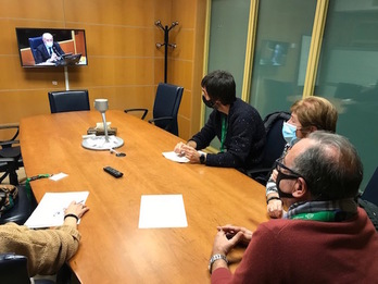 Los padres de Iñigo Cabacas han seguido con dolor la comparecencia de Josu Erkoreka. (NAIZ)