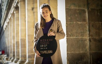 Nerea Ibarzabal, larunbatean lortutako txapelarekin. (Marisol RAMIREZ/FOKU)