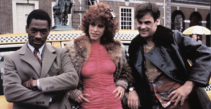 Un fotograma de «Entre pillos anda el juego», nada navideña pero convertida en ritual.