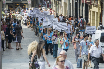 Bilboko Alde Zaharran euskal presoen alde egindako mobilizazio baten artxiboko irudia.